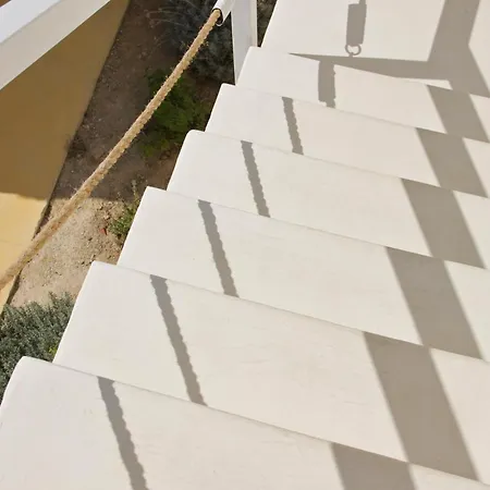 Ξενοδοχείο με διαμερίσματα Nomads House 3*