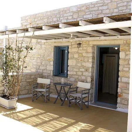 Nomads House 3*