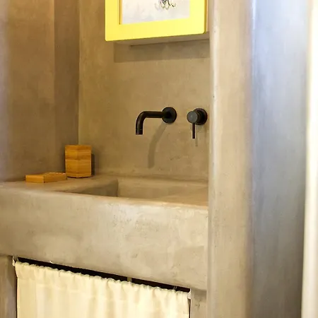 Ξενοδοχείο με διαμερίσματα Nomads House 3*