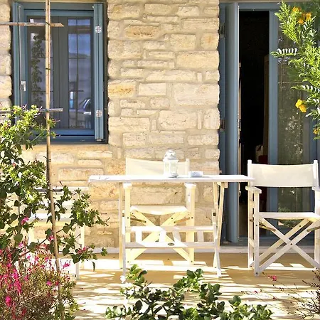 Nomads House Ξενοδοχείο με διαμερίσματα 3*