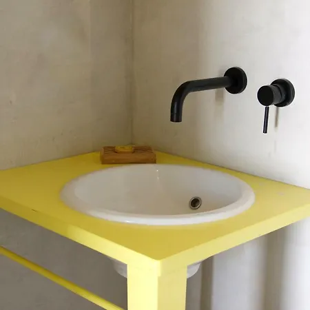 Nomads House Λογαράς