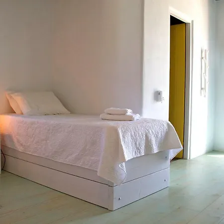 Ξενοδοχείο με διαμερίσματα Nomads House Λογαράς