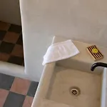 Nomads House מלון דירות