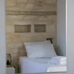 Nomads House מלון דירות 3*