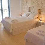מלון דירות Nomads House לוגאראס