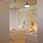 Nomads House מלון דירות לוגאראס