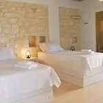 Nomads House מלון דירות 3*