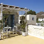 מלון דירות Nomads House לוגאראס