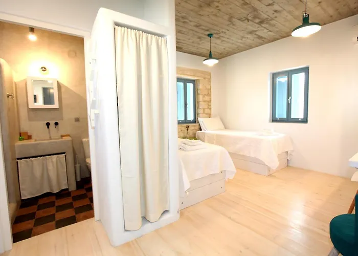 Aparthotel Nomads House Logaras