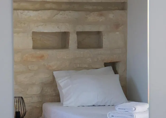 Nomads House Aparthotel 3*