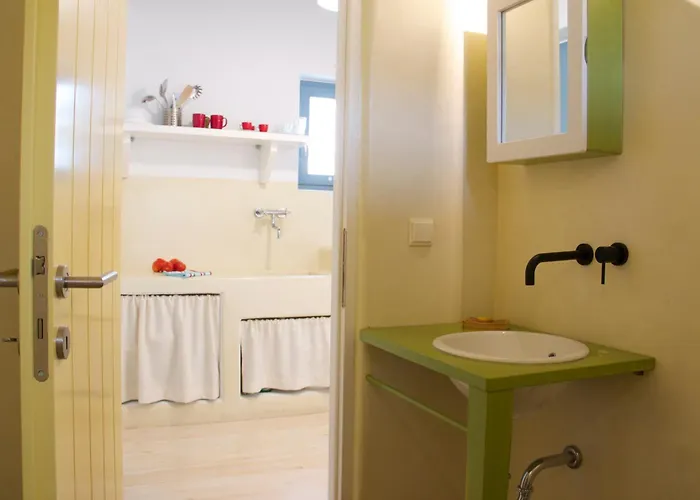 Aparthotel Nomads House Logaras