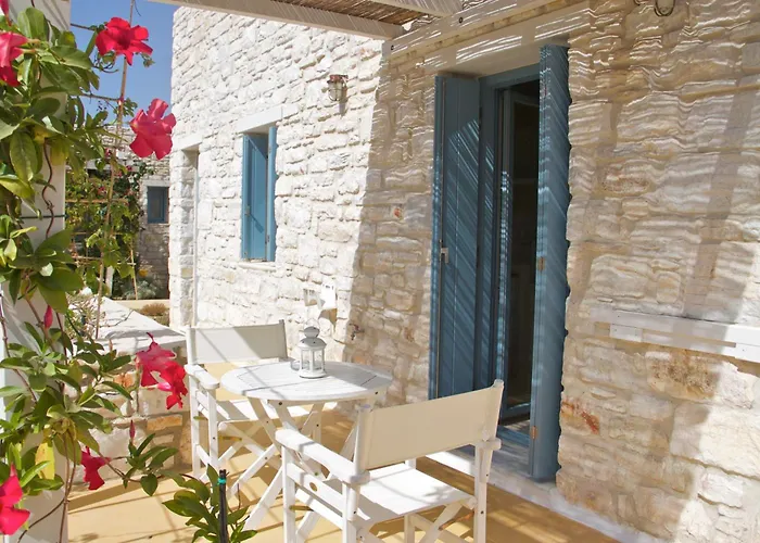 Nomads House 3* Logaras