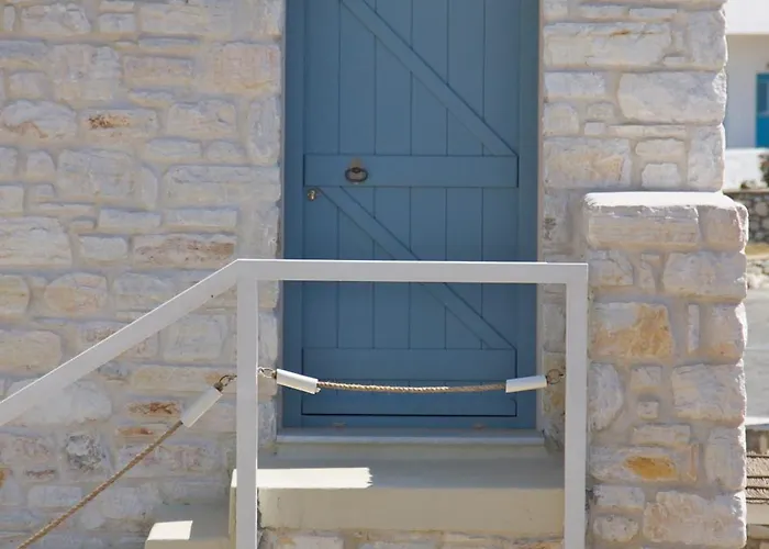 Nomads House Aparthotel