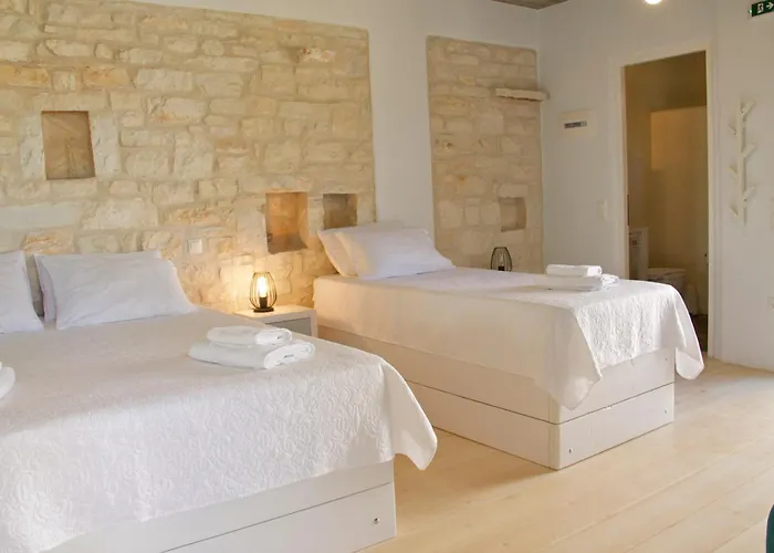 Nomads House Aparthotel 3*