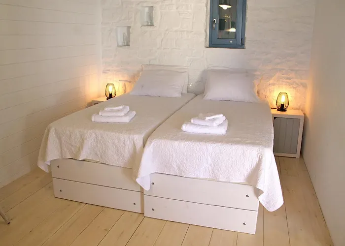 Nomads House Aparthotel